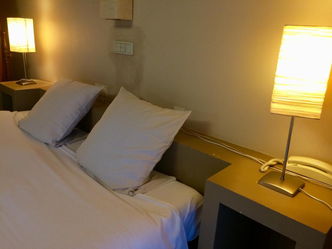 Hotel La Venerie Virton Extérieur photo