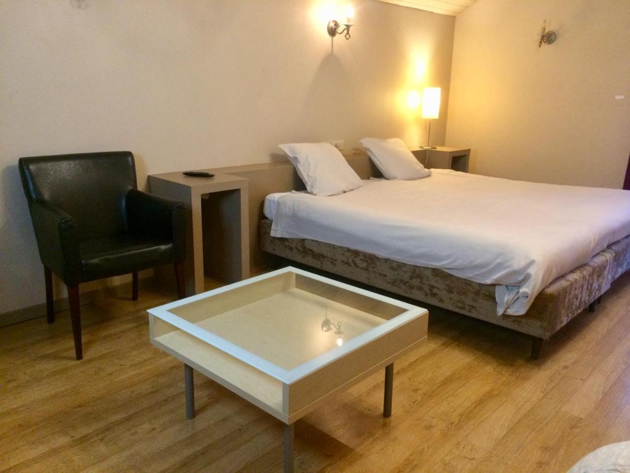 Hotel La Venerie Virton Extérieur photo