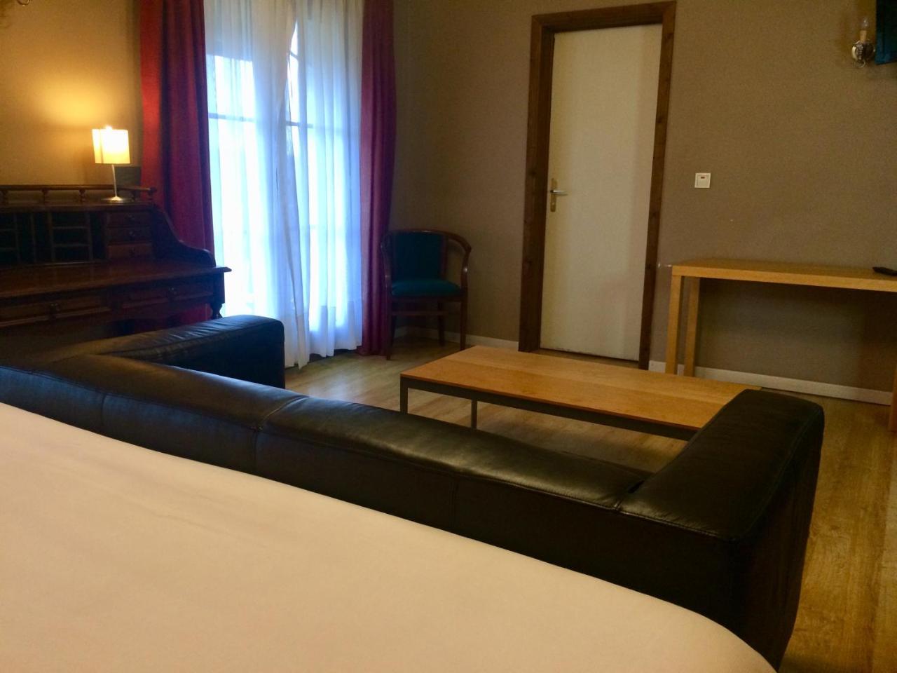 Hotel La Venerie Virton Extérieur photo