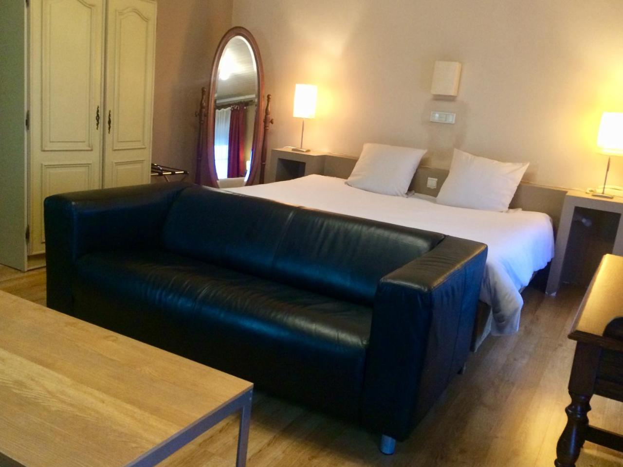 Hotel La Venerie Virton Extérieur photo
